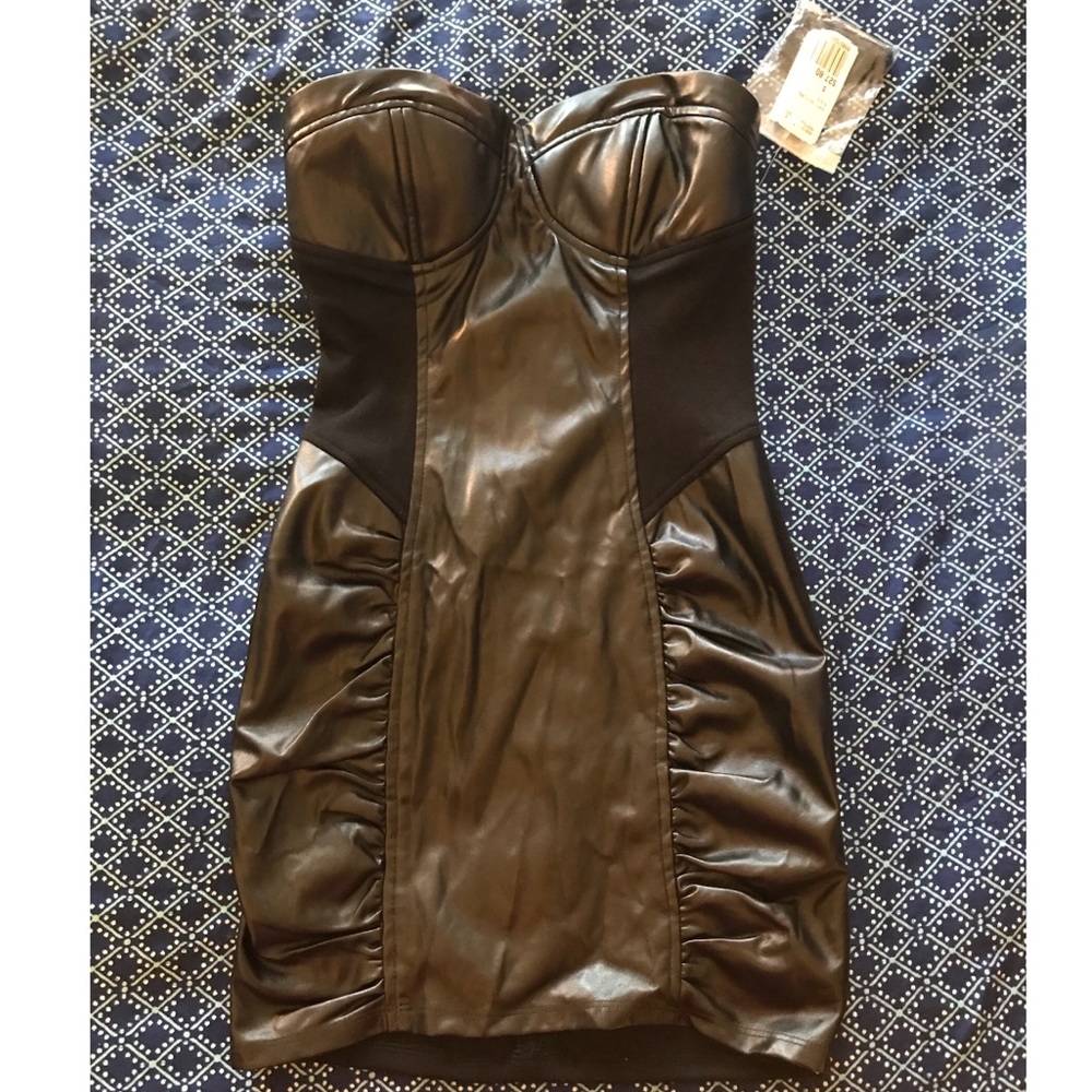XXI Sweetheart bust faux leather minidress